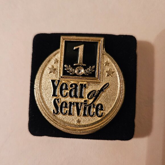 1 Year Service Pin - Picture 2 of 4